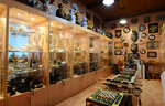 LuxPrezent (Pokrovka Street, 50/2с5), gift and souvenir shop