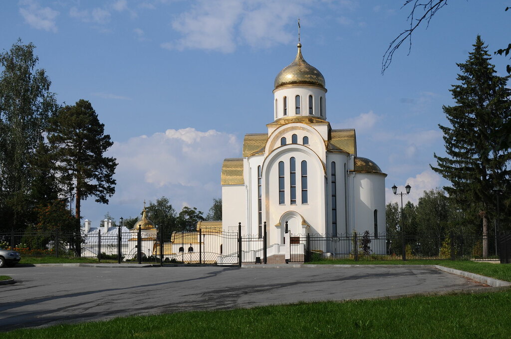 Православный храм Церковь Покрова Пресвятой Богородицы в Озерске, Озёрск, фото