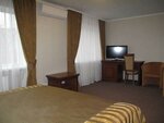 Natsional (Nauky avenue, 21), hotel