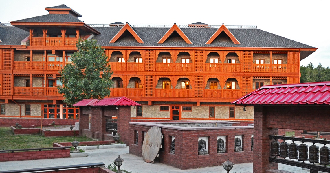 Фото отеля 2