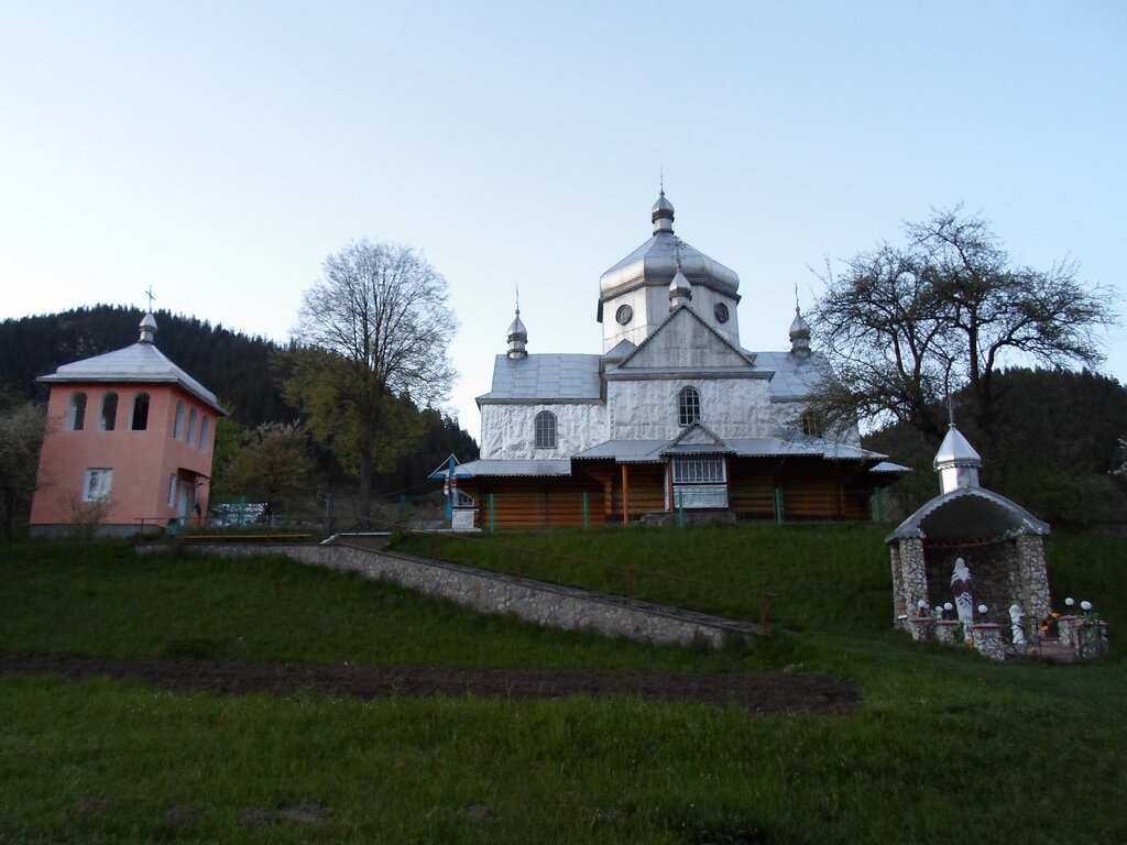 Orthodox church Tserkov Vozneseniya Gospodnego, Lviv District, photo