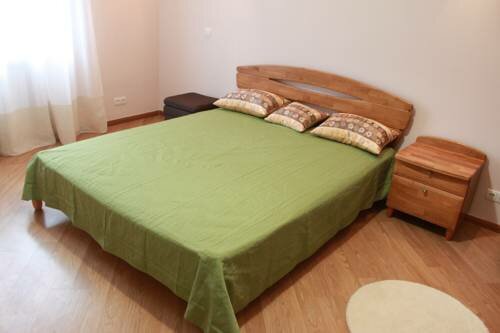 Жильё посуточно KievAccommodation Apartment on Kruglouniversitetsk в Киеве