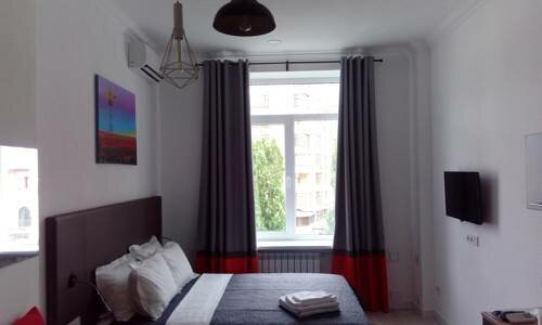 Short-term housing rental Apartments near Khreshchatyk, Kyiv, photo