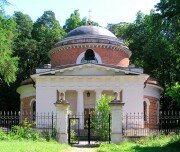 Iglesia ortodoxa Tserkov Uspeniya Presvyatoy Bogoroditsy V Semenovskom-Otrade, , foto