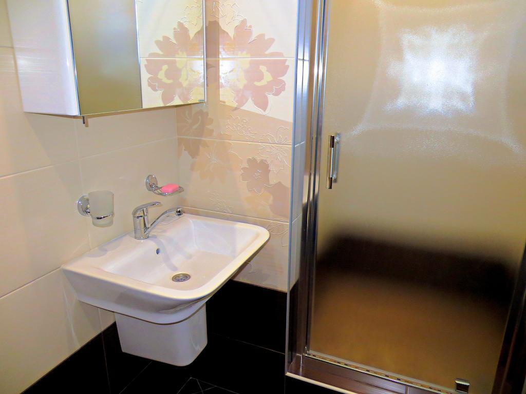 Фото VIP Apartments on the beach