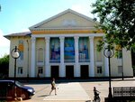 Artist (ploshchad Stroiteley, 1), teatro