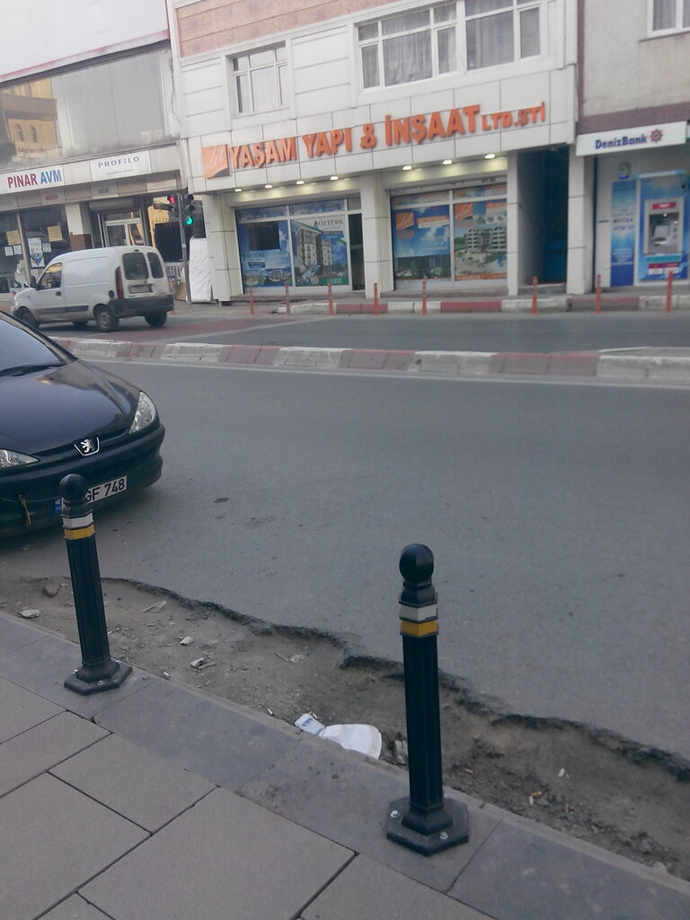 Ak Çarşı, züccaciye mağazaları, Battalgazi Mah., Bosna Blv