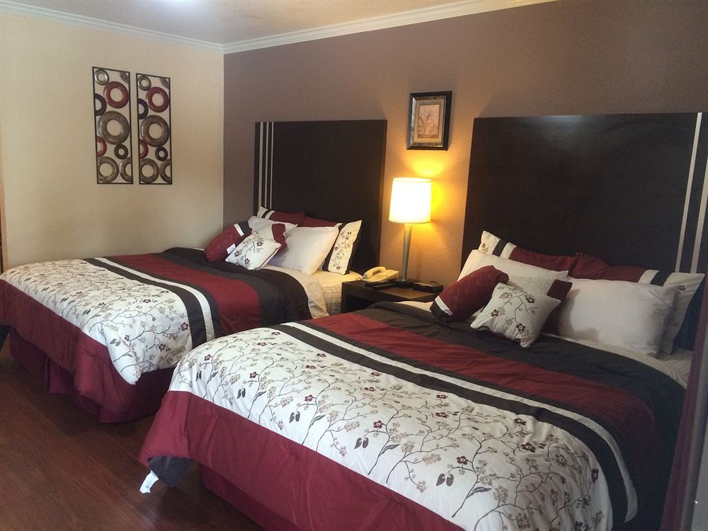 Фото Muir Lodge Motel