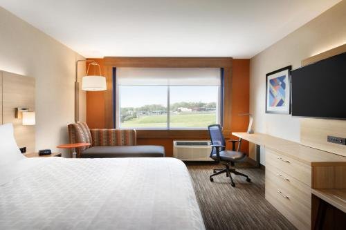 Фото Holiday Inn Express & Suites Phoenix East - Gilbert, an Ihg Hotel