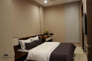 Luxury Yacht Villa (Da Nang, Đà Nẵng City), hotel