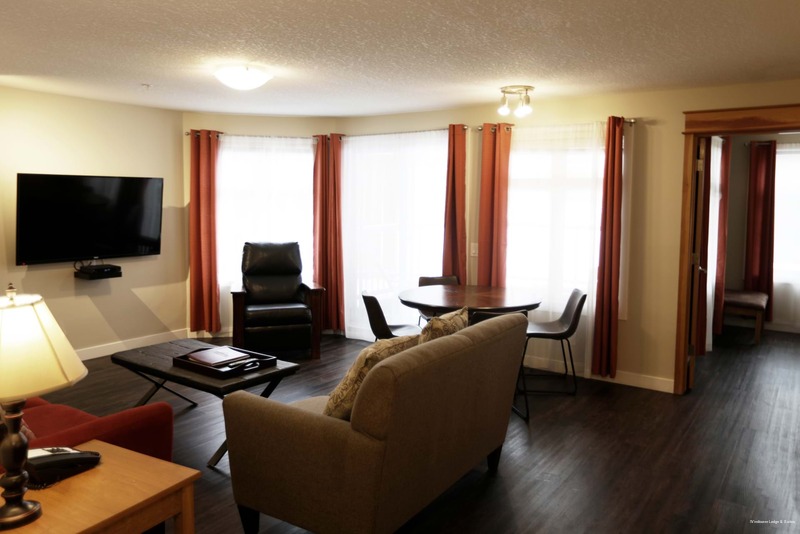 Фото Windtower Lodge and Suites