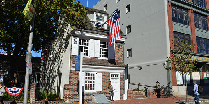 Фото Alexander Inn