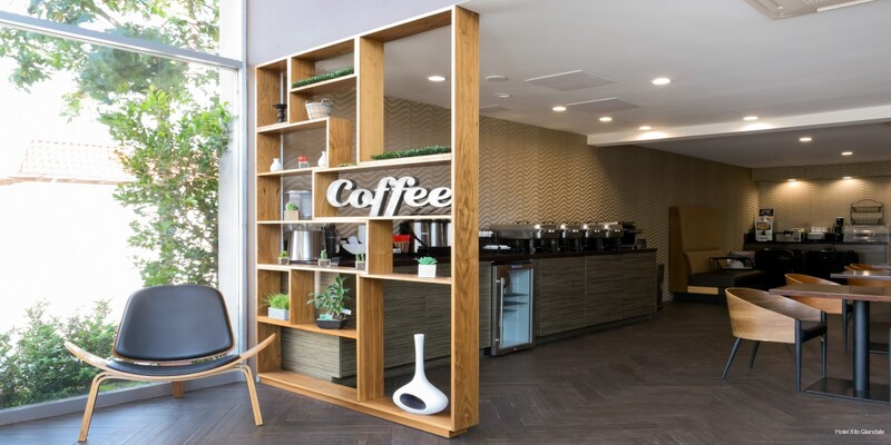 Фото Hotel Xilo Glendale