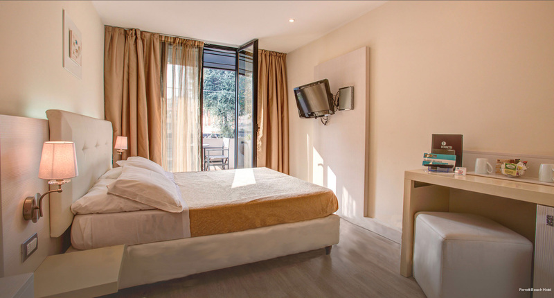 Фото Ferretti Beach Hotel