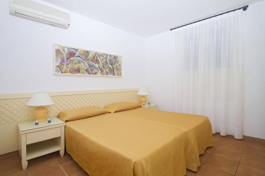 Фото Apartamentos Velazquez