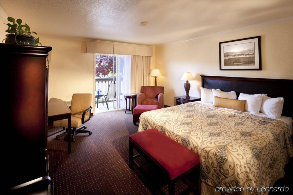 Фото Best Western Danville Sycamore Inn