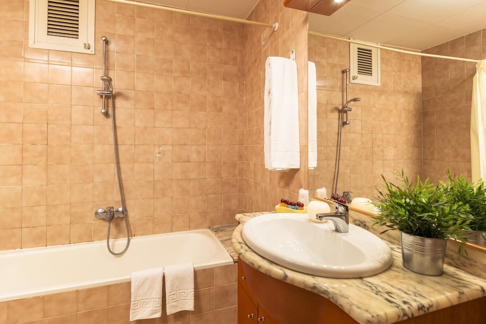 Фото Hotel Restaurant Sausa