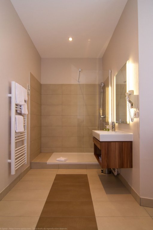 Фото Hotel du Chateau