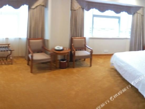 Фото Jinye International Hotel