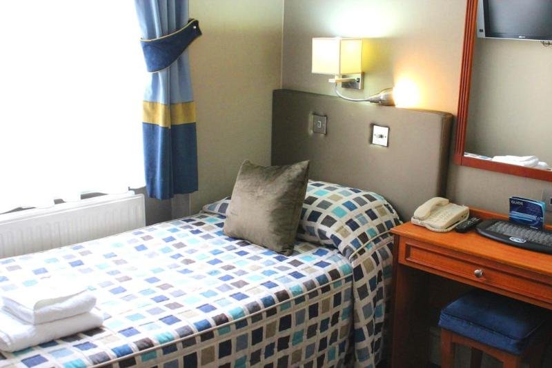 Фото Sidney Hotel London Victoria