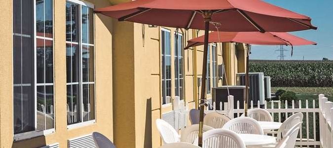 Фото La Quinta Inn & Suites by Wyndham Lancaster