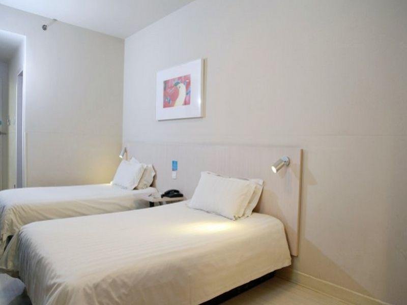 Фото Magnotel Hotel Beijing West Railway Station