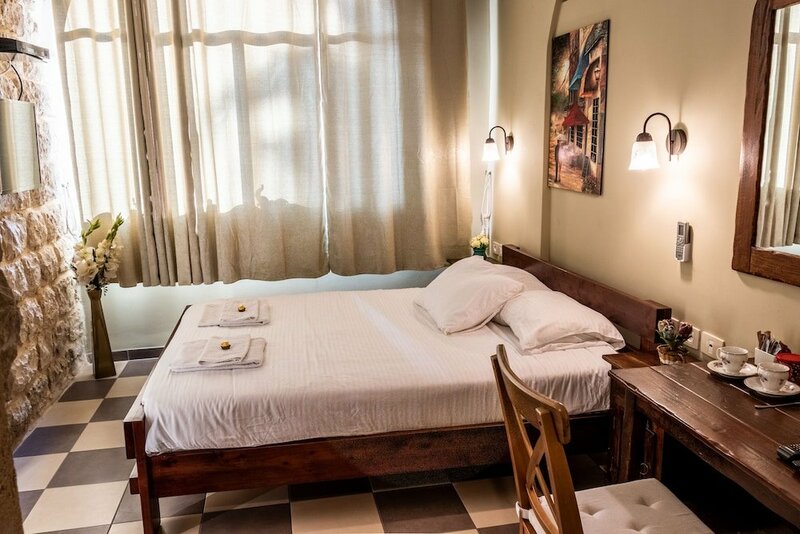 Гостиница Asfour Boutique Hotel в Хайфе