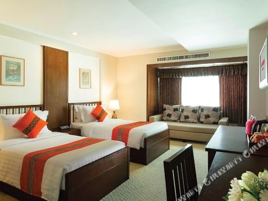 Фото Movenpick Suriwongse Hotel Chiang Mai