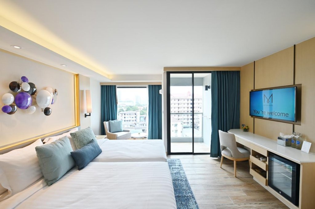 Фото M Pattaya Hotel