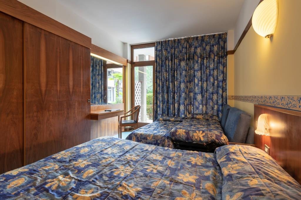 Фото Hotel Royal