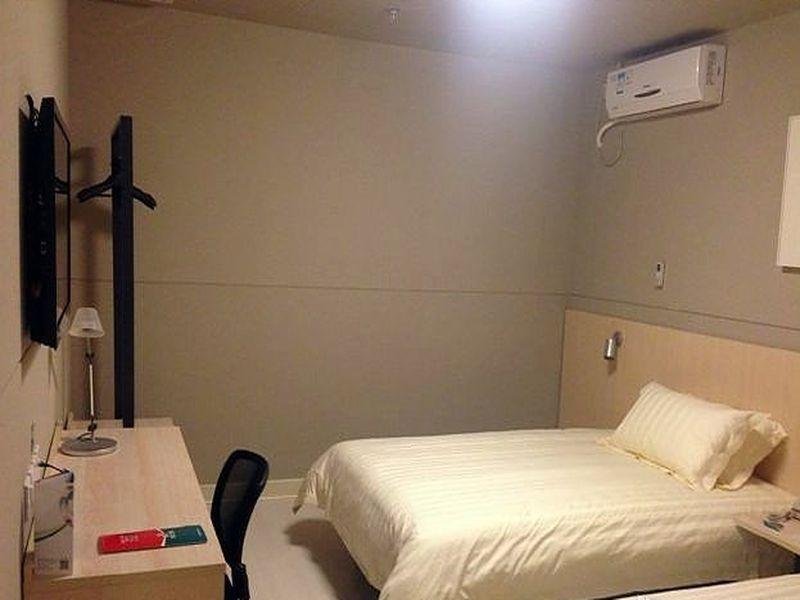 Фото Jinjiang Inn Outlets Plaza, jishigang, Ningbo