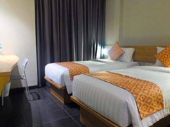 Фото Maple Hotel Grogol