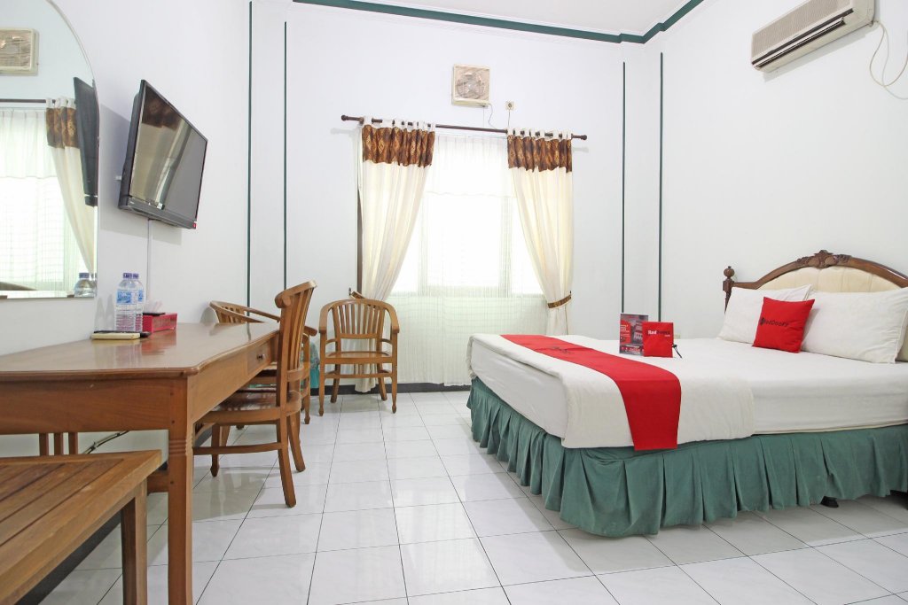 Фото RedDoorz near Xt Square Yogyakarta