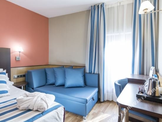 Фото Hotel Ronda Lesseps