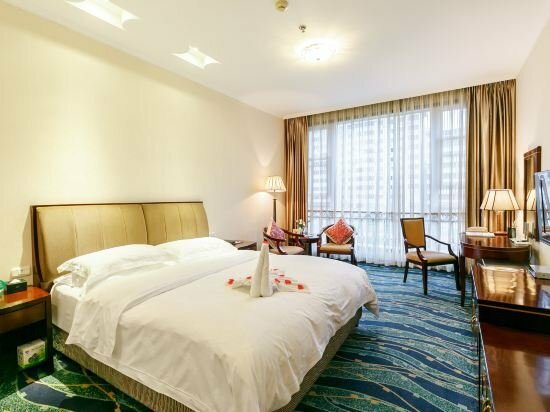 Гостиница Thank Inn Plus Hotel Sichuan Dazhou Railway Station