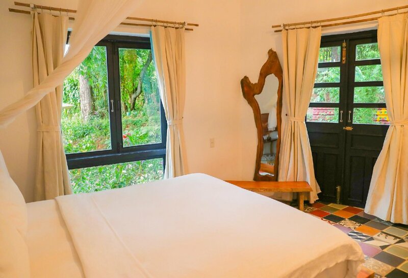 Гостиница Stop and Go Boutique Hotel Since 1982 в Далате