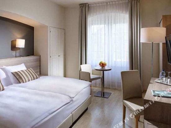 Фото Hotel De La Rose