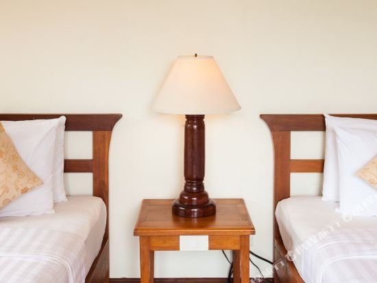 Фото Riverhouse Resort