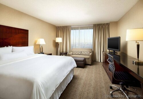 Гостиница The Westin Los Angeles Airport в Лос-Анджелесе