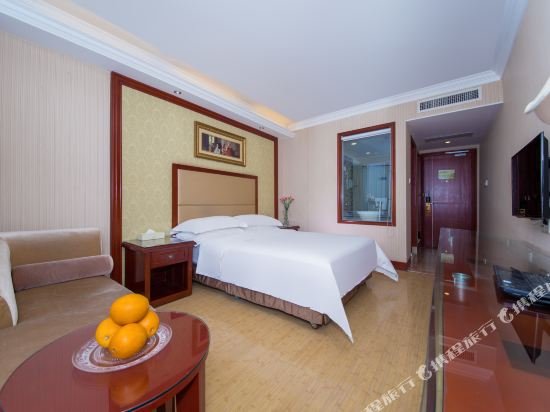 Фото Vienna International Hotel Xiangyang Railway Stati