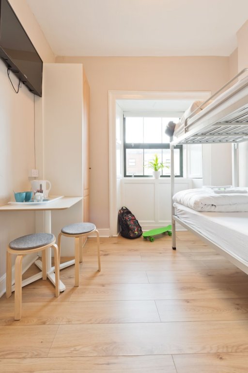 Фото Gardiner House Hostel