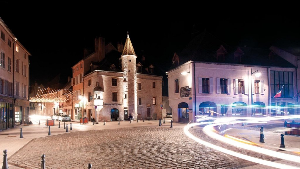 Фото отеля 1