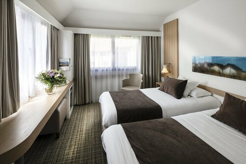Гостиница Hôtel & SPA - Thalazur Ouistreham
