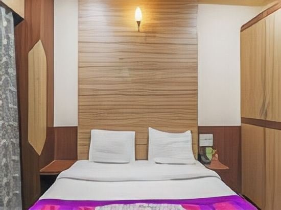 Фото Hotel puneet international