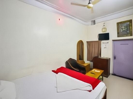 Фото Hotel Naveen Residency