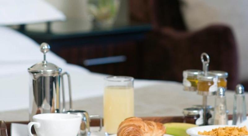 Фото Macdonald Frimley Hall Hotel and SPA