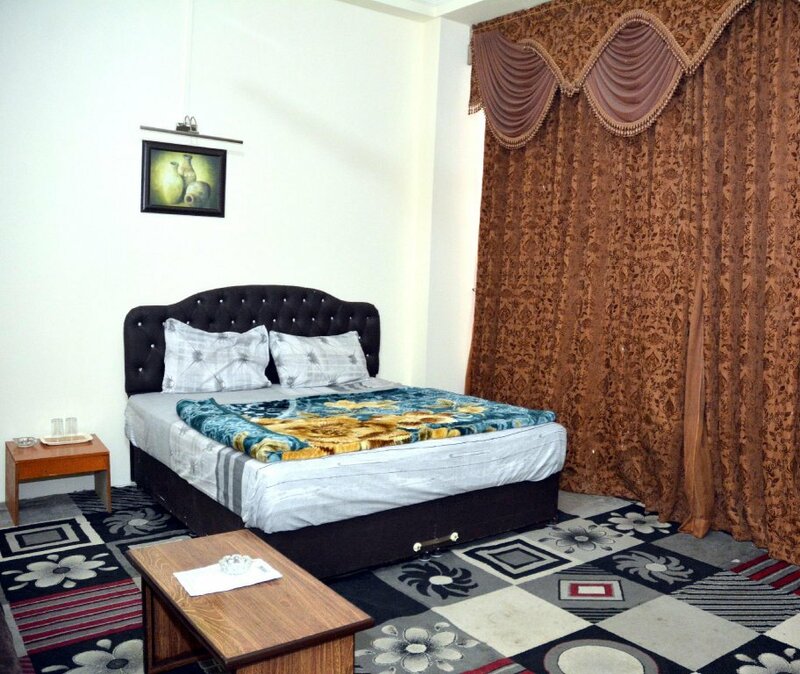 Гостиница Hotel Saeed Village в Равалпинди