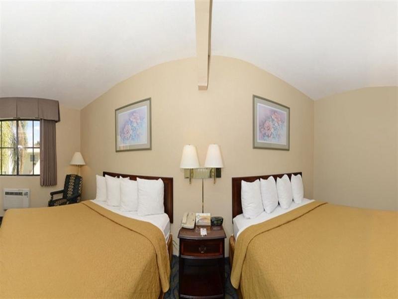 Фото Quality Inn & Suites Walnut - City of Industry