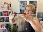 Victoria Naumova Beauty Studio (ulitsa Erkemena Palkina, 5), hairdresser