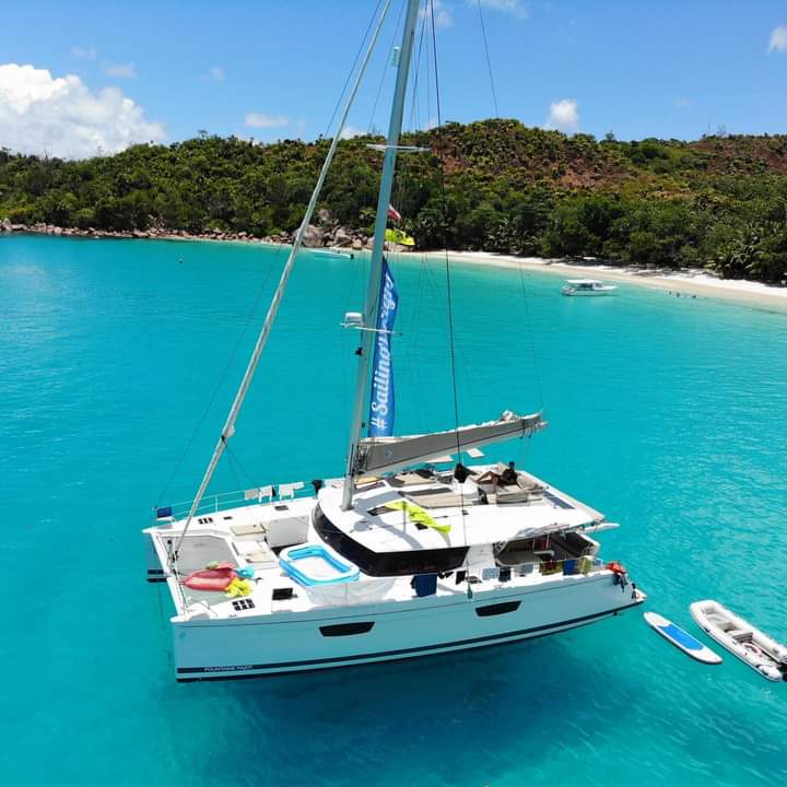 Фото Royale Suites by Arc Royale Luxury Apartments